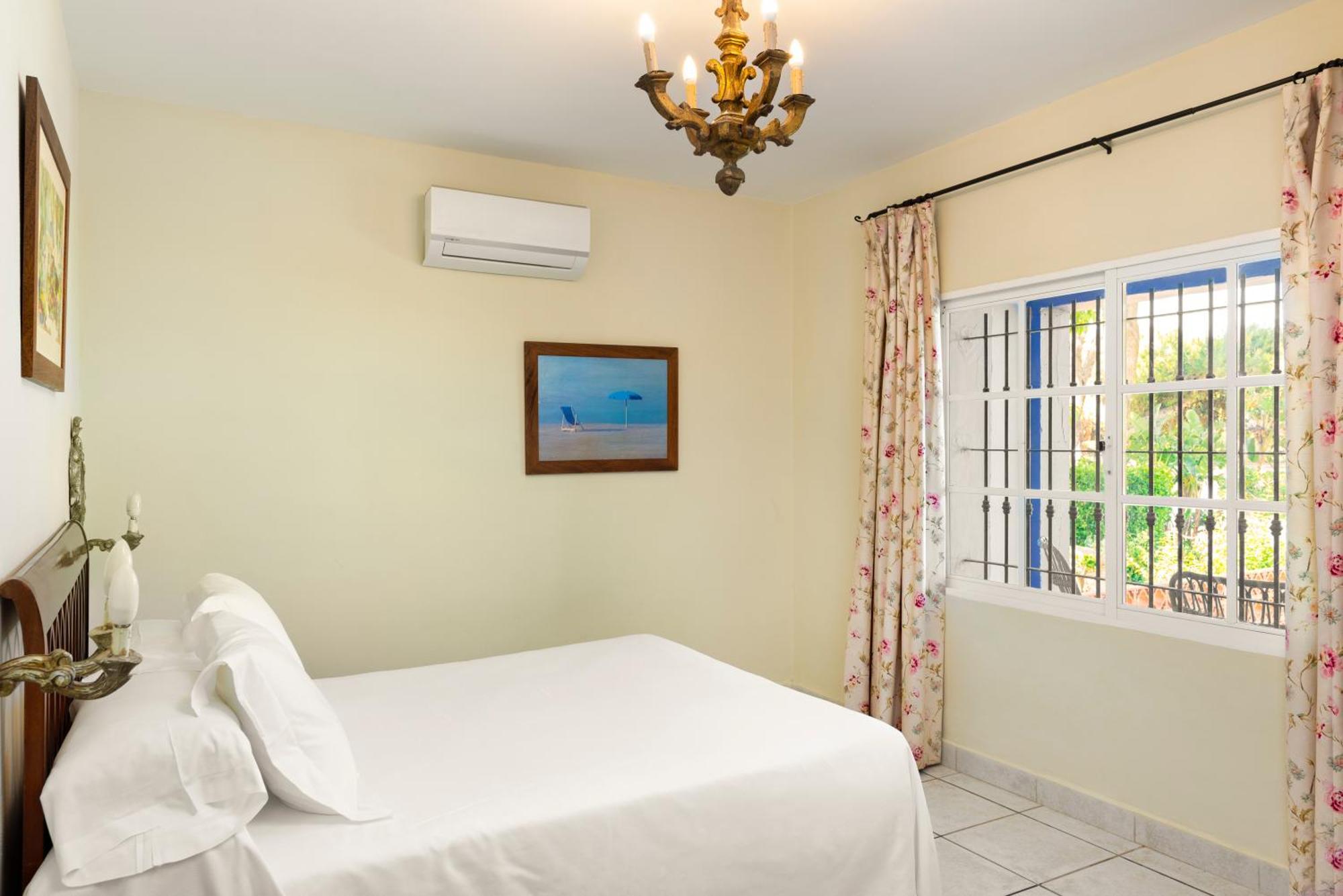 Suites Cortijo Fontanilla Conil De La Frontera Esterno foto