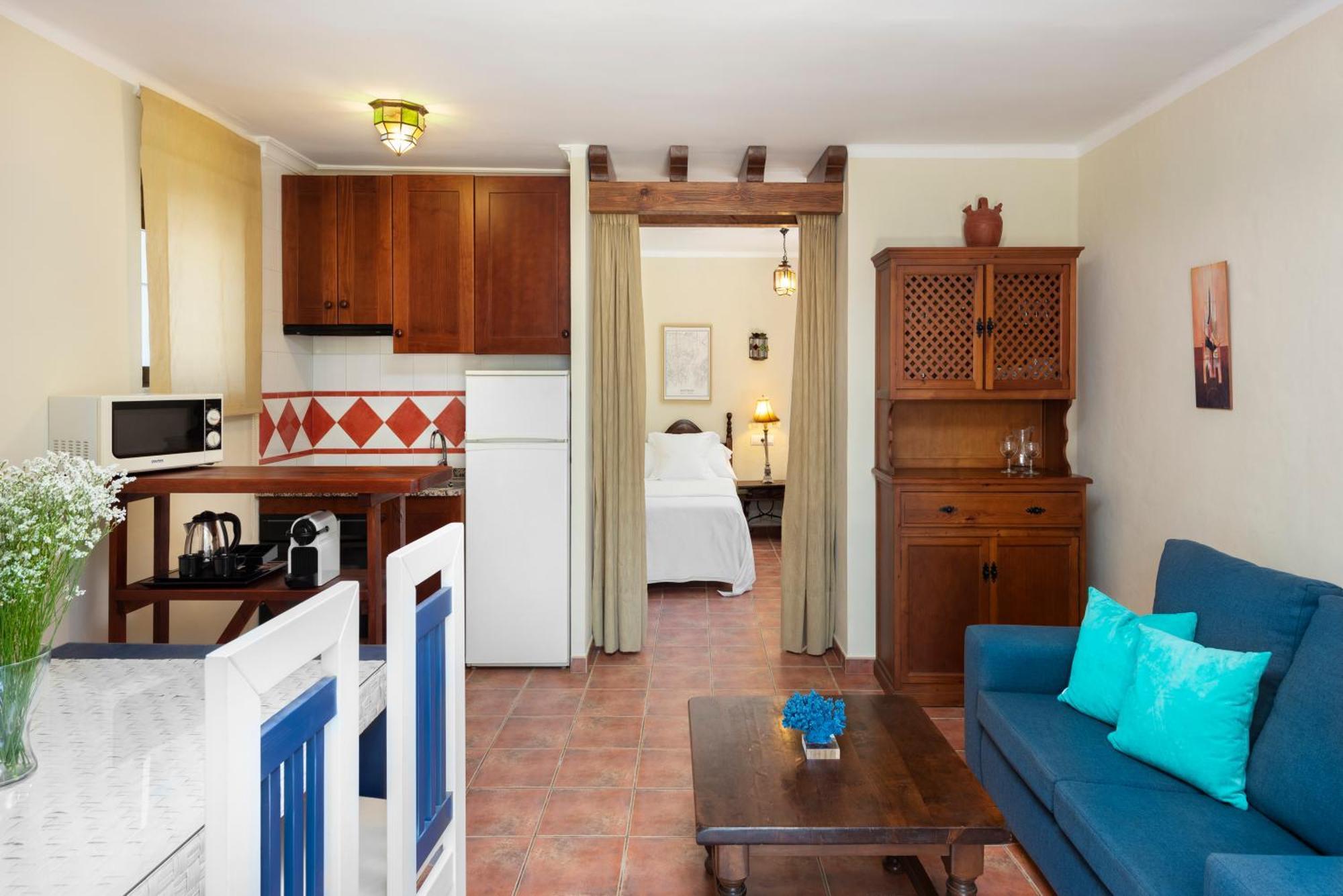 Suites Cortijo Fontanilla Conil De La Frontera Esterno foto